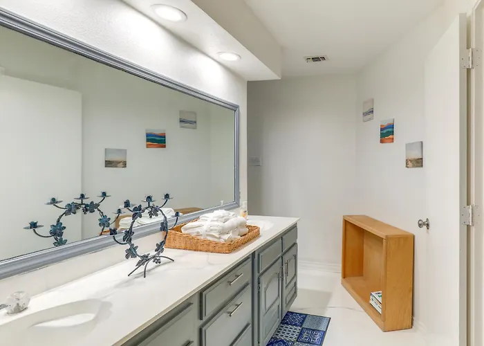 8 Mi Dallas Stadium! Worth W/ Pool Holiday home Fort Worth