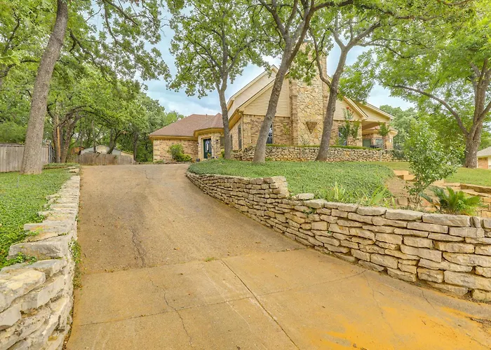 8 Mi Dallas Stadium! Worth W/ Pool Holiday home