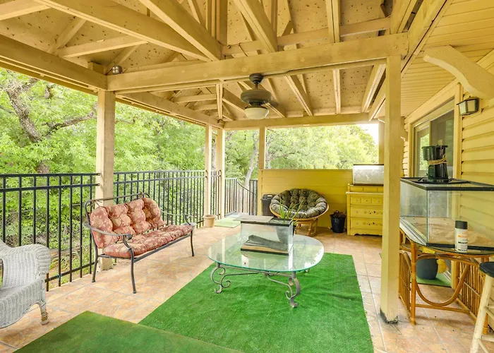 Holiday home 8 Mi Dallas Stadium! Worth W/ Pool Fort Worth